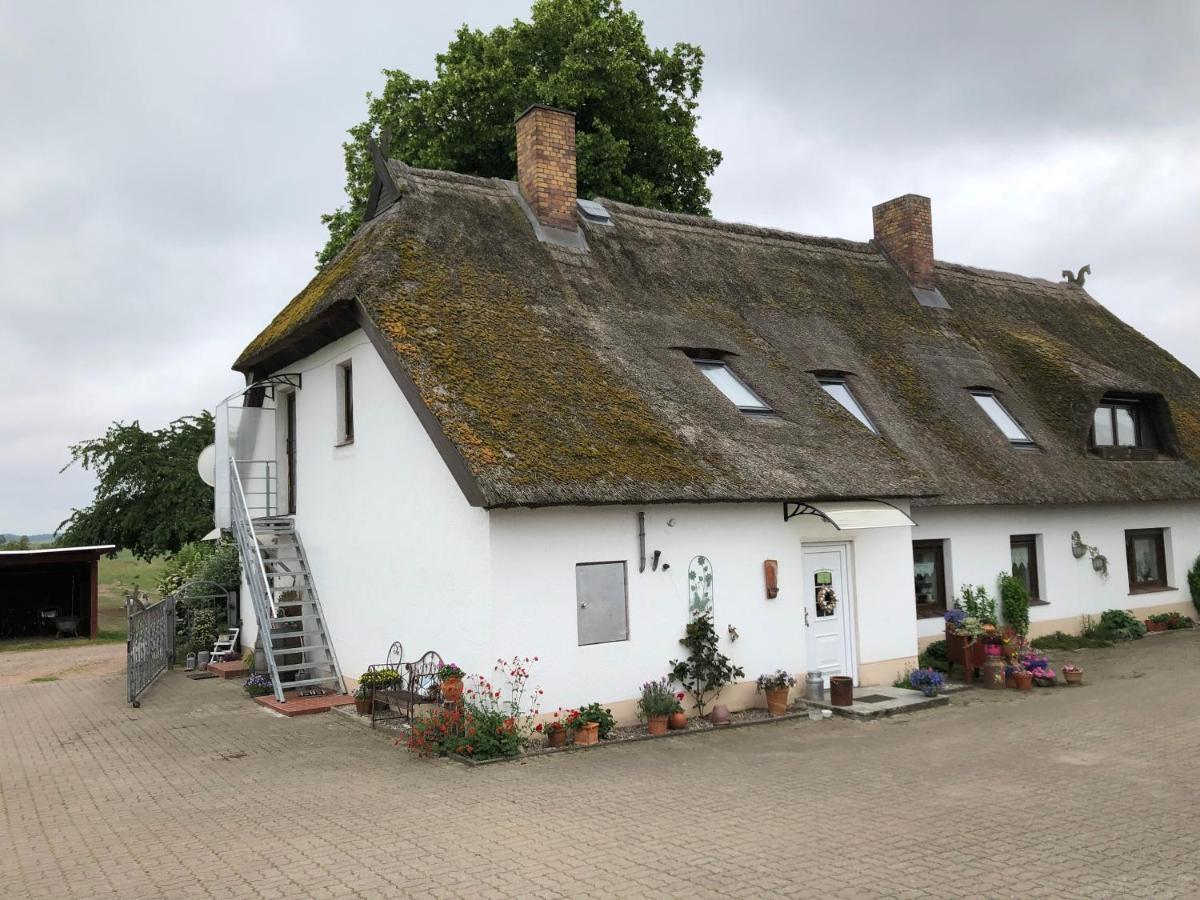 Ferienwohnung Landhaus Zurow Exterior photo